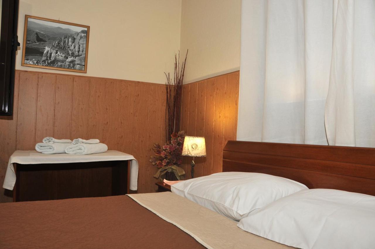 Guesthouse Bloutsos Rooms Кастракіон Екстер'єр фото