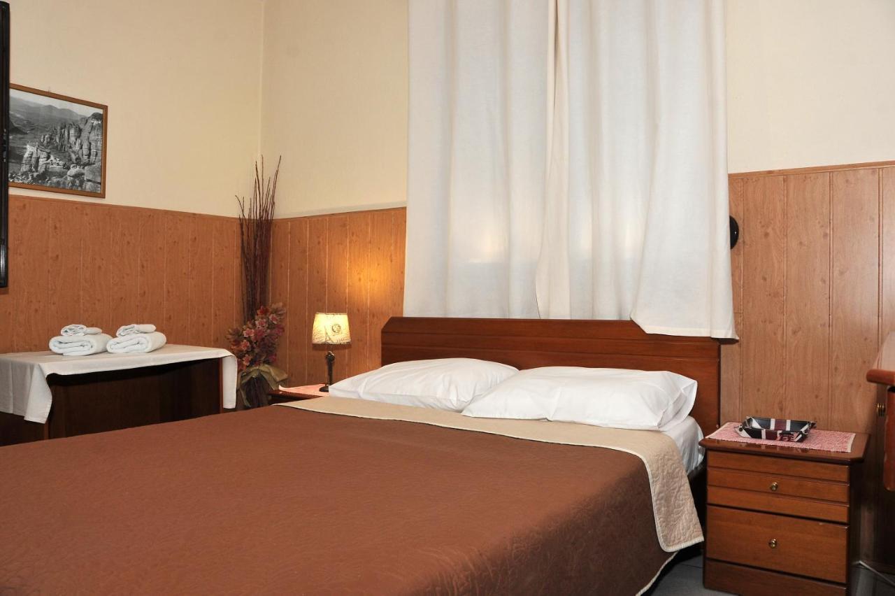 Guesthouse Bloutsos Rooms Кастракіон Екстер'єр фото